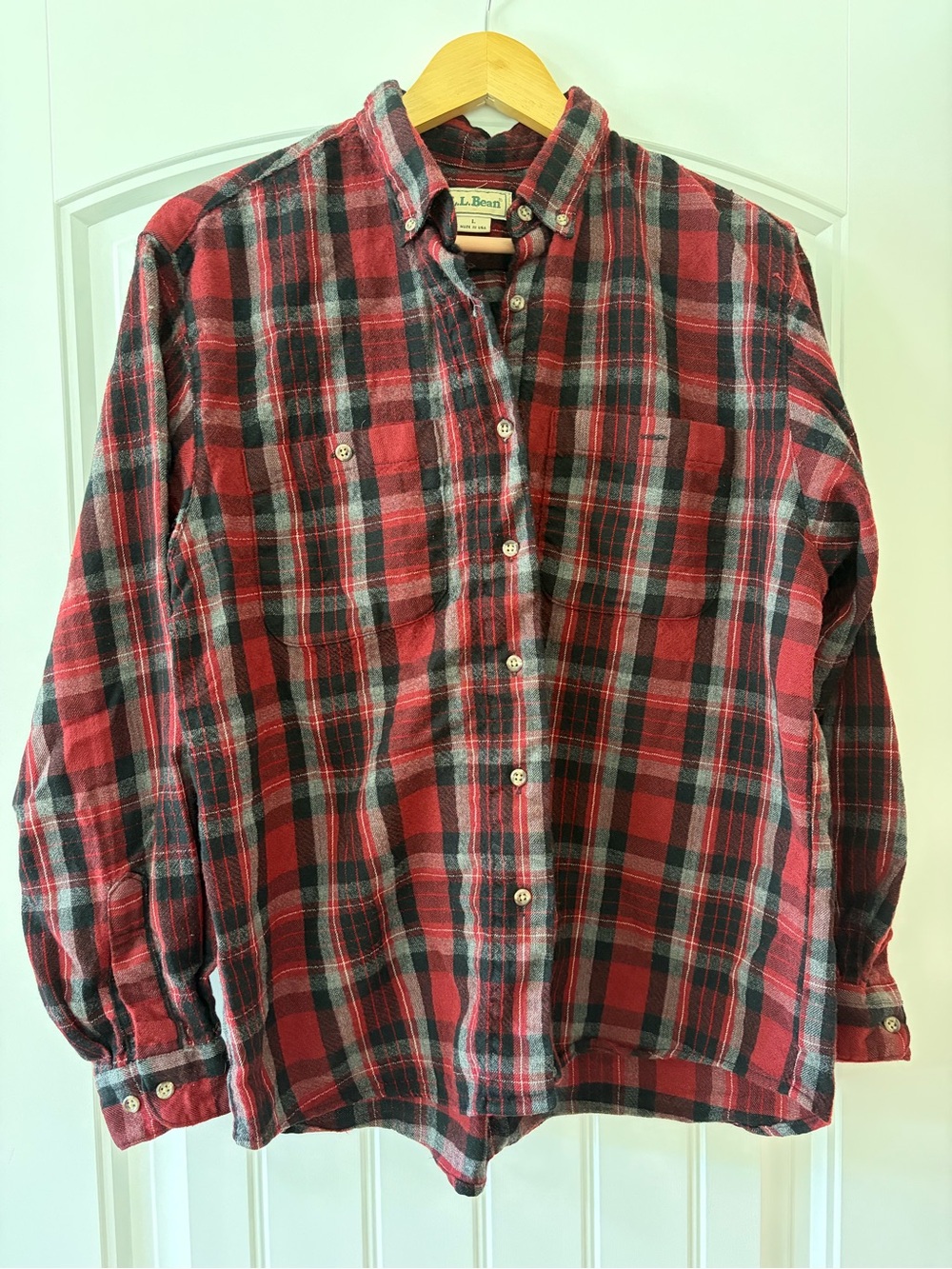 Vintage LL Bean 100% Wool Womens Button Up